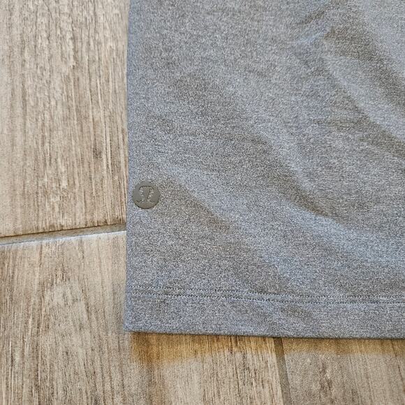 Lululemon On The Fly Mid Rise Short 2.5” Women’s Size 10 Heathered Slate Gray - Picture 10 of 12